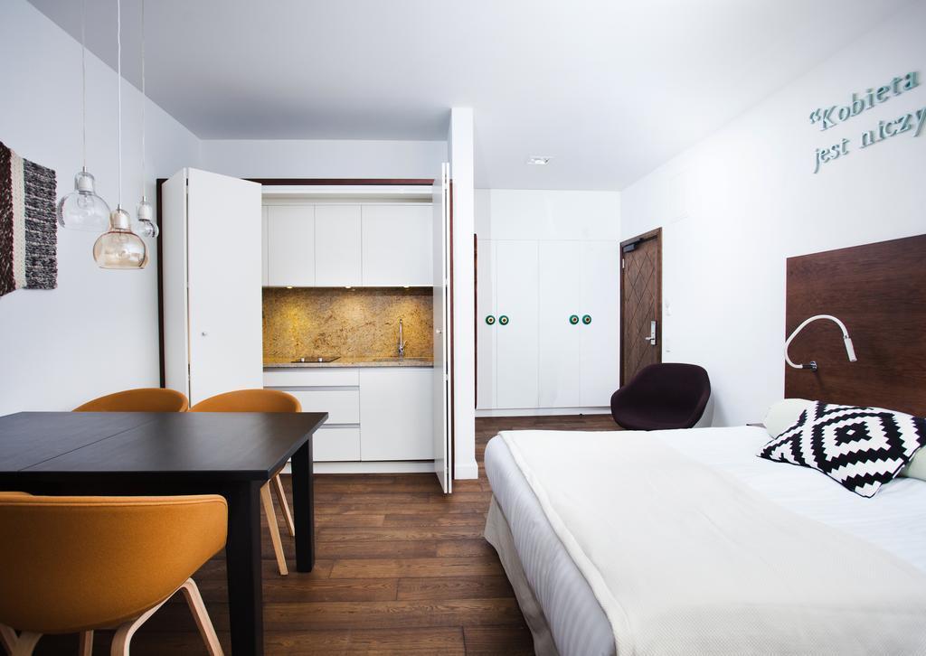 Apartamenty Sowa Toruń Ruang foto